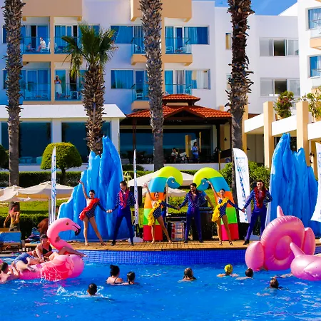 Hotel & 5*
