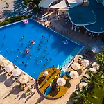 & Hotel 5*