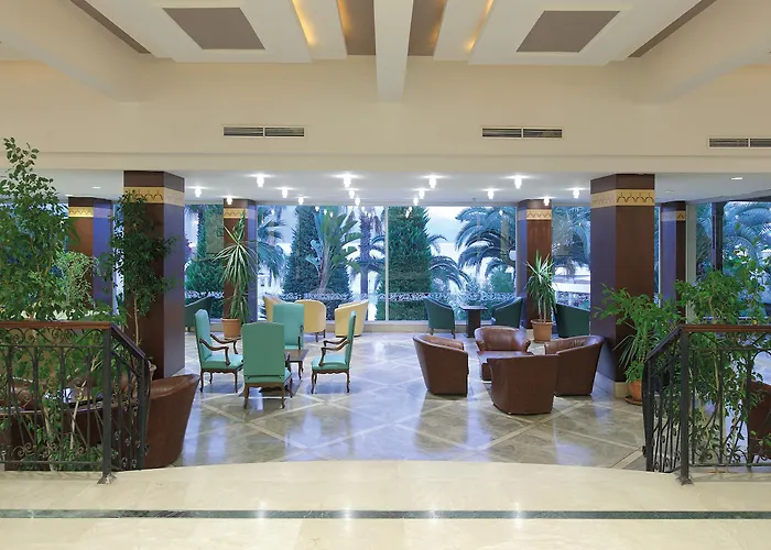& Hotel 5*