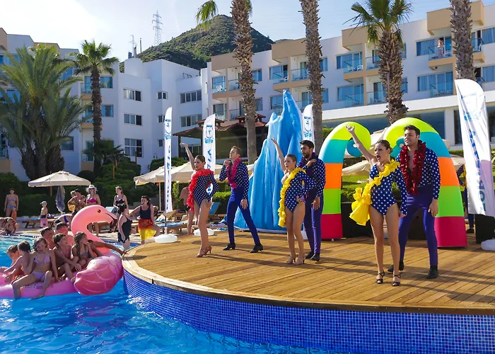 & Hotel