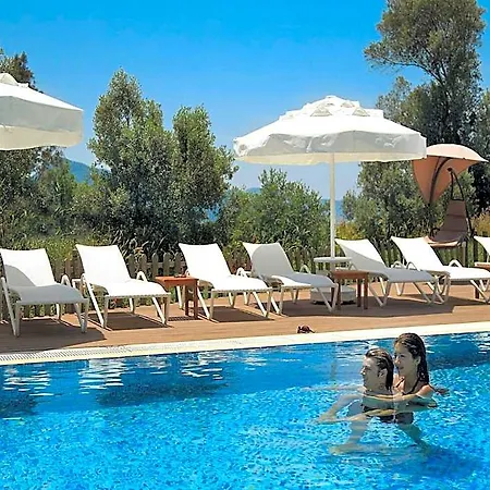 Hotel &