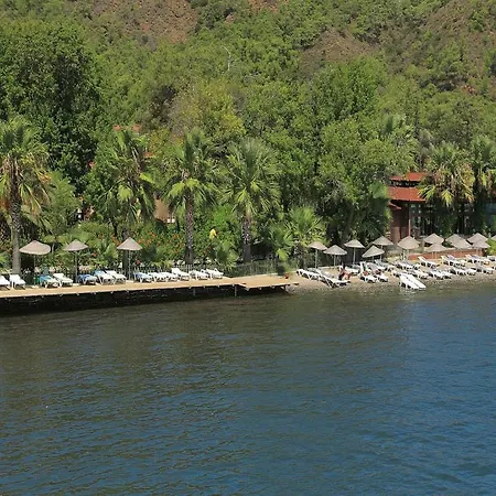 & 5* マルマリス