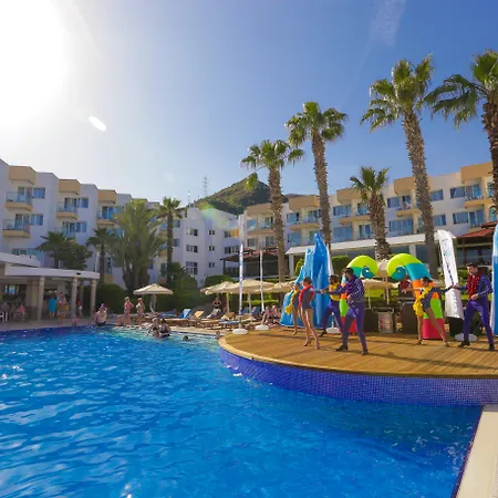 Hotel &