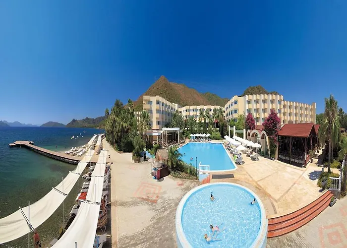 Hotel &